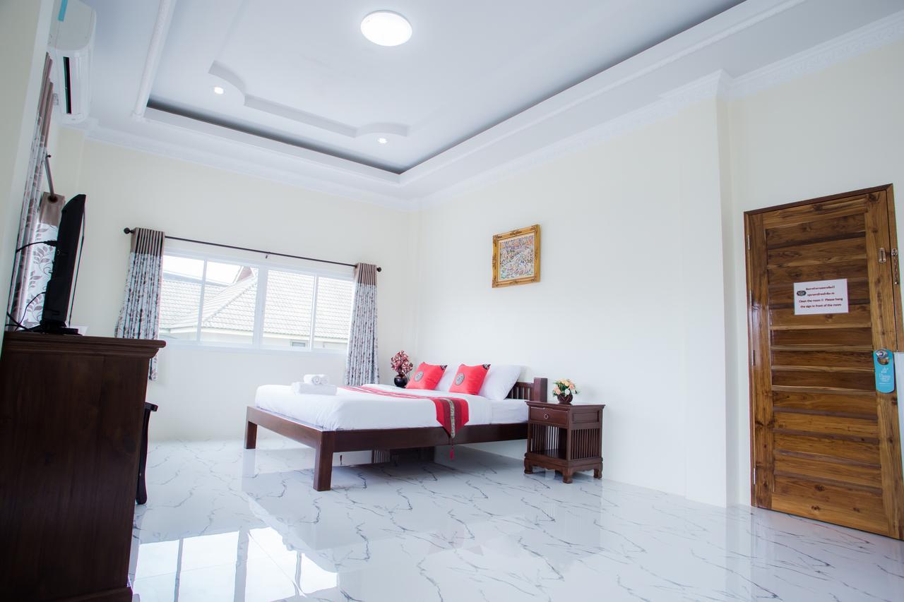 Reun Pon Aek Hotell Chiang Rai Exteriör bild