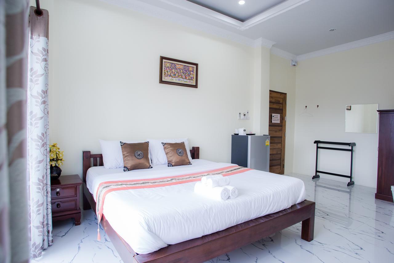 Reun Pon Aek Hotell Chiang Rai Exteriör bild